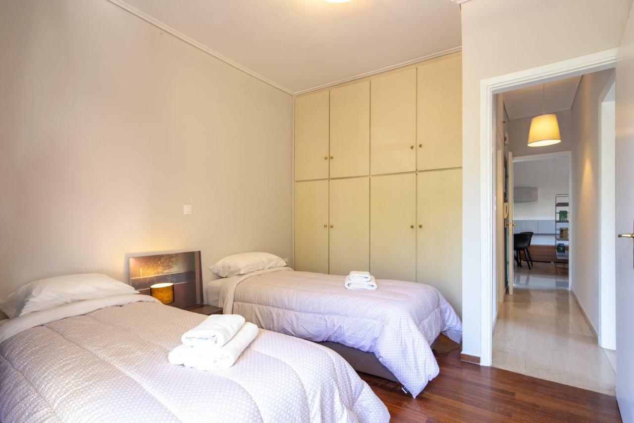 Kleio - Spacious Apartment In Glyfada Athen Exterior foto